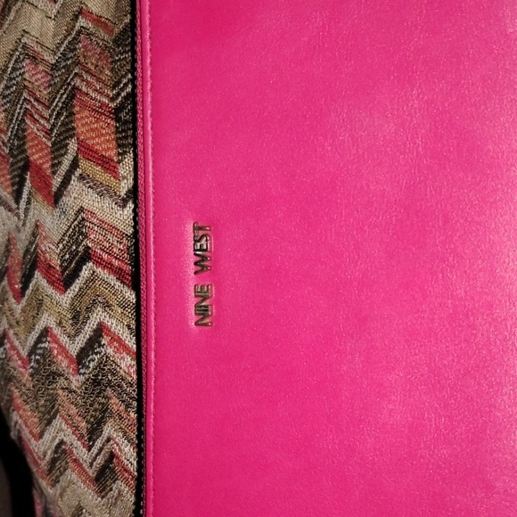 Nine West Vibrant Pink Wristlet Clutch - Picture 2 of 3